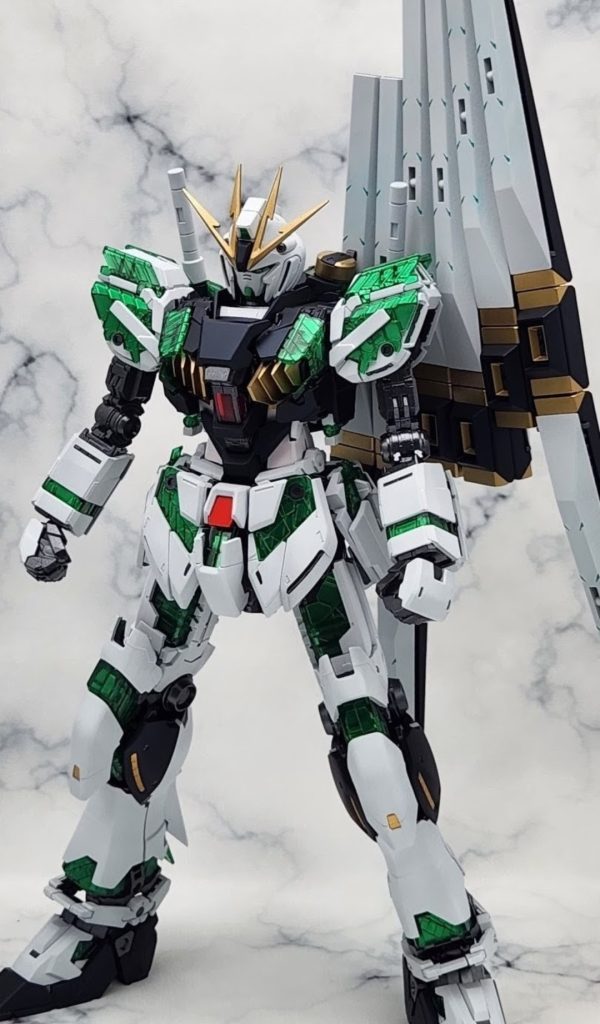 これがやりたかった1＆2系列機ということで無改造ファンネル装着＆緑サイコフレーム装備。サイコフレームはB装備のおまけのクリアカラーを塗装しました。