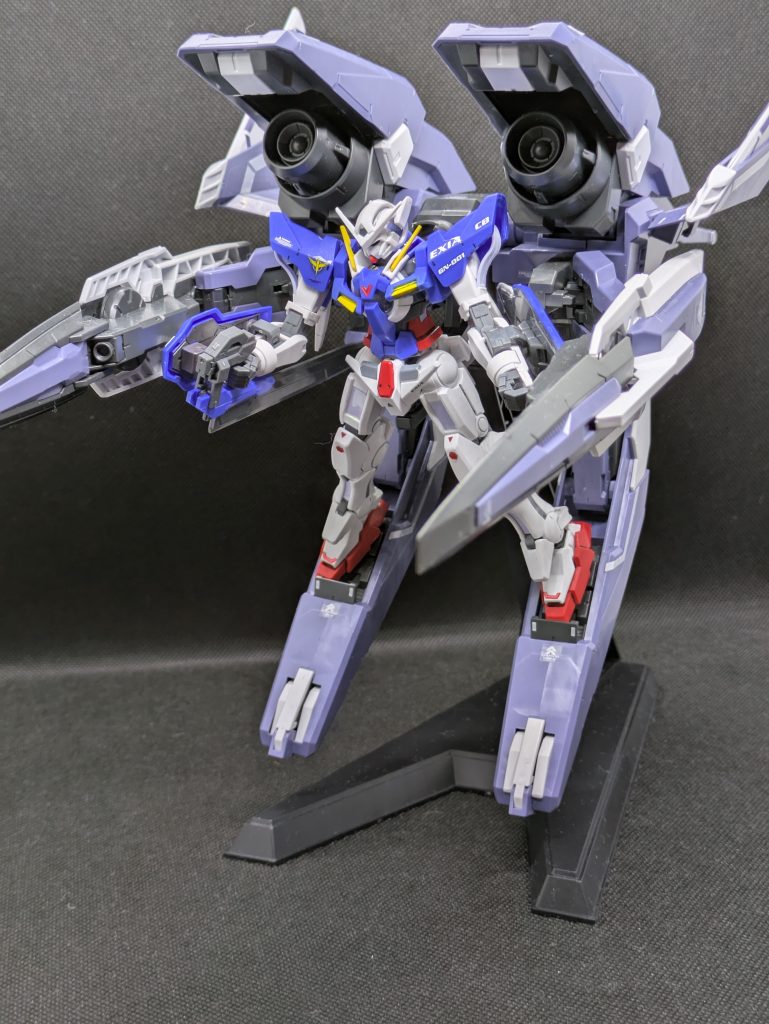 『ソレスタルビーイング、俺たちが、世界の歪みを断ち切る！！』