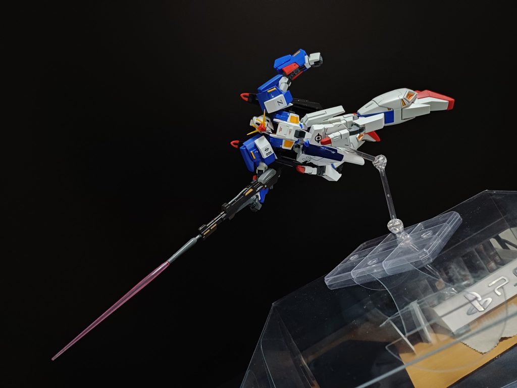 GBO2に出てくる該当機体の攻撃モーションです。その機体のコンセプトはGFFですが、基本小体はあくまでhg Zガンダムなのでポージングがかなり自由です。