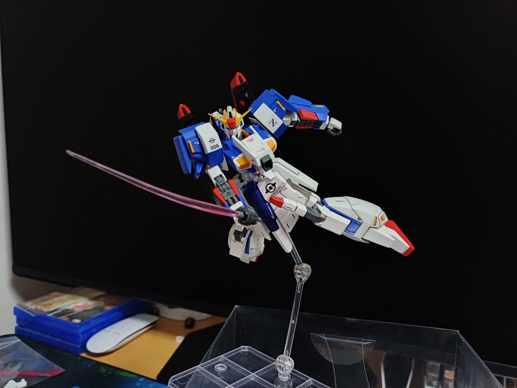 Zの関節は新しく出てもまだ弱いです。すぐに状態が悪くなったので、そのポーズを最後にしてもう一度保管することにしました