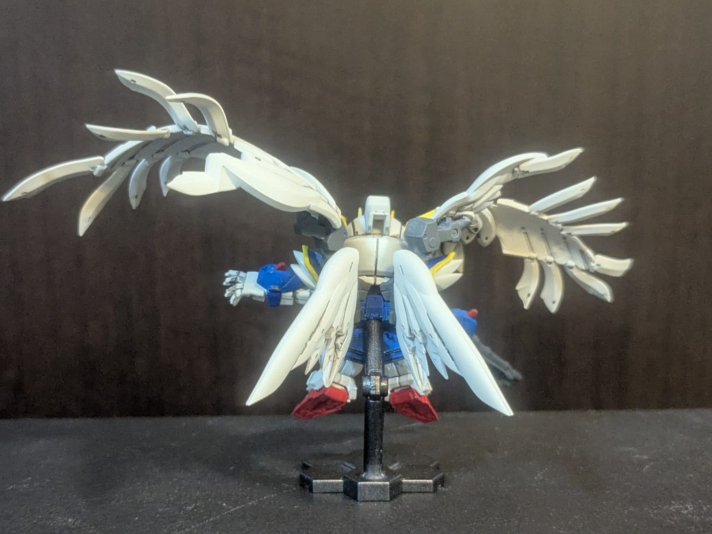 羽のアレンジが素晴らしい！