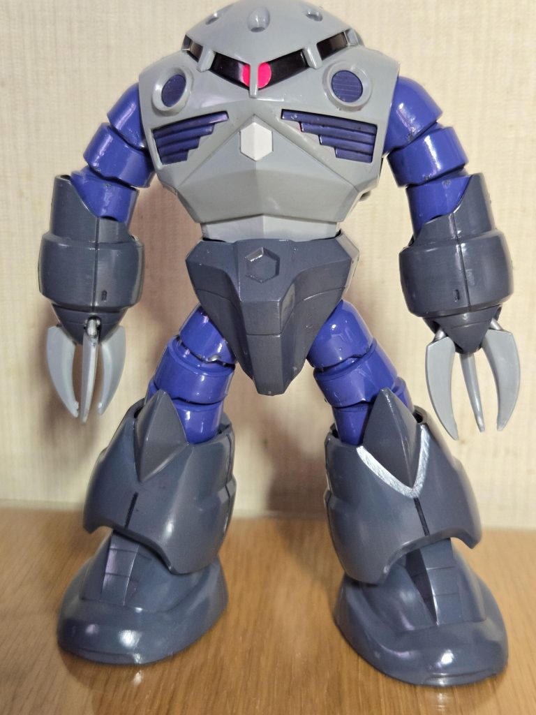 良いスタイルです。水陸両用型MSの中では一番、機動性の高さを感じますね。