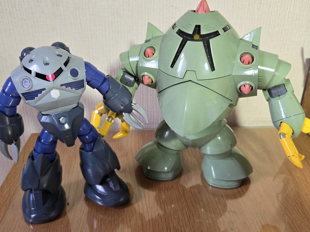 量産型ズゴックとともに!水陸両用コンビです。