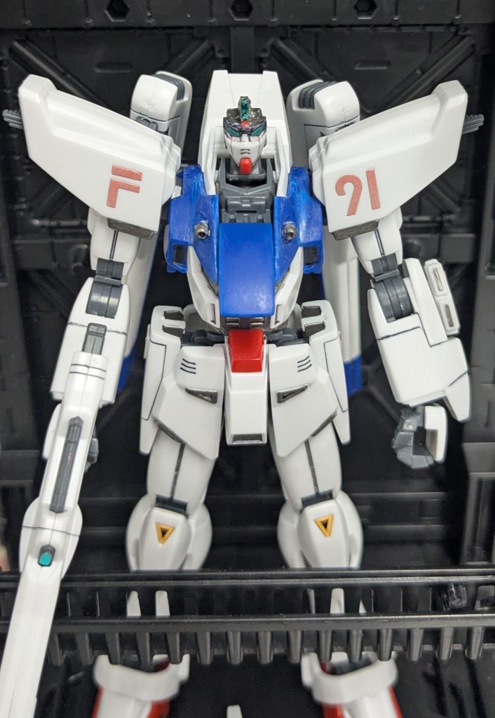 旧キットストライクガンダムの顔とコクピット開閉改造