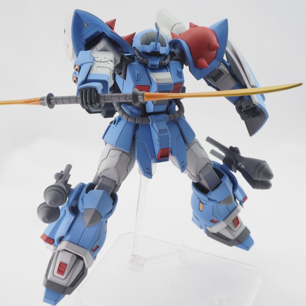 宇宙でヒートサーベルは馴染まない気がしたので、ビームナギナタにしました。なかなかどうして、似合うではないか!マリオン!