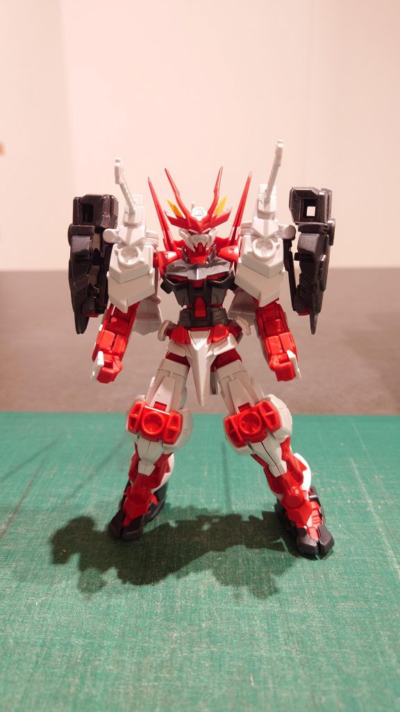 塗装前の素組み時点です！これでも十分かっこいいですよねーブレードアンテナ部分のみ追加してます！