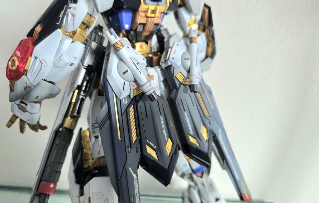 クスィフィアスレール砲も、結構塗り分けてみました。