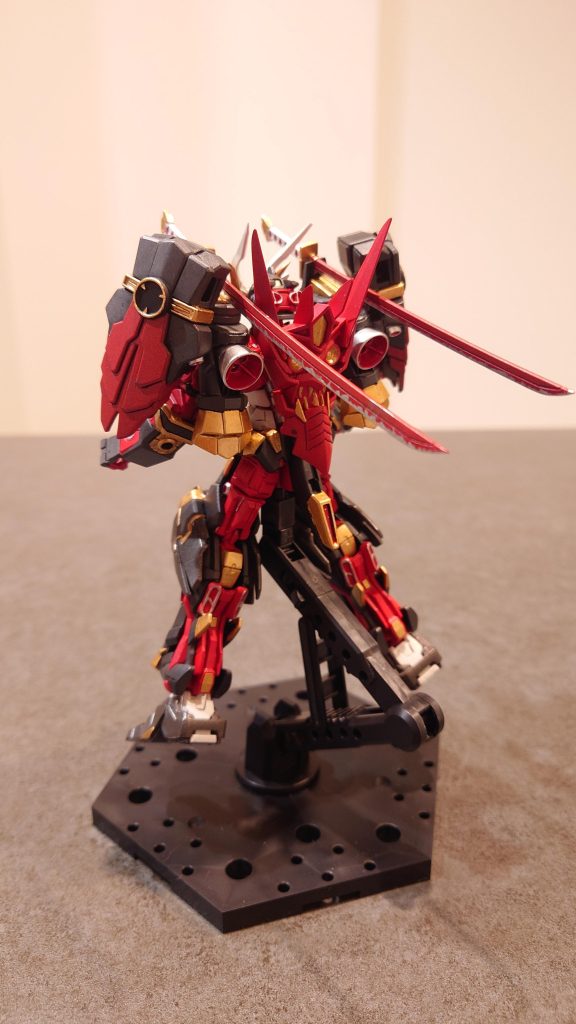 刀も本物っぽく波紋を追加してみましたが、改善の余地ありです💦