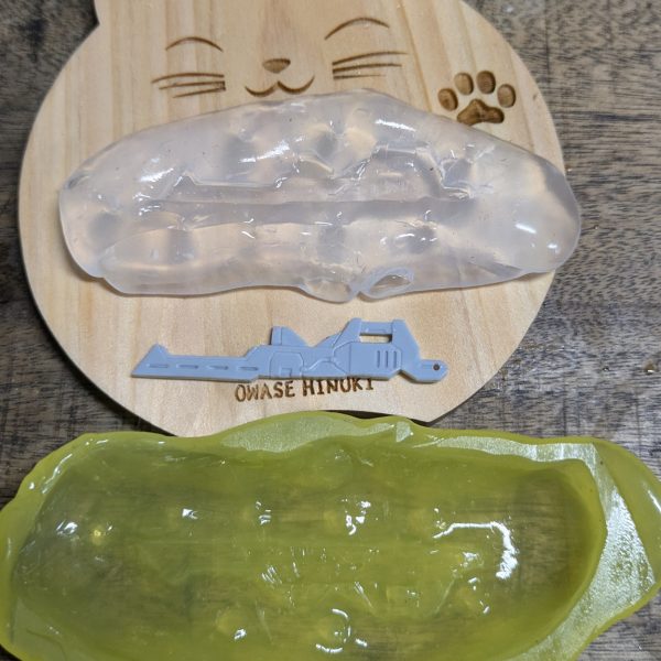 ユーチューブでよく見るパーツの複製。初めてやってみました。100均のものだけでこんな事が出来るって凄い時代になりましたねー😳（2枚目）