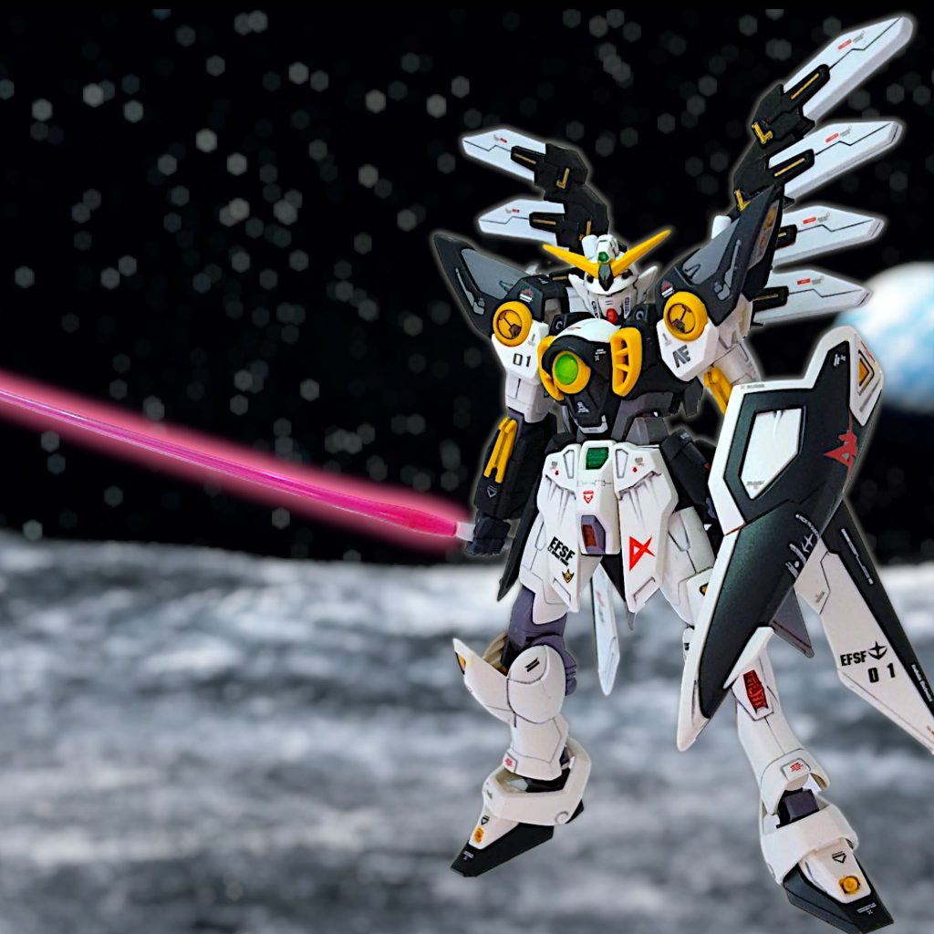 ということでEGウイングです(gundam-kao6)さすがバンダイの最新技術作っていて新鮮というか、感心する点がたくさんありました