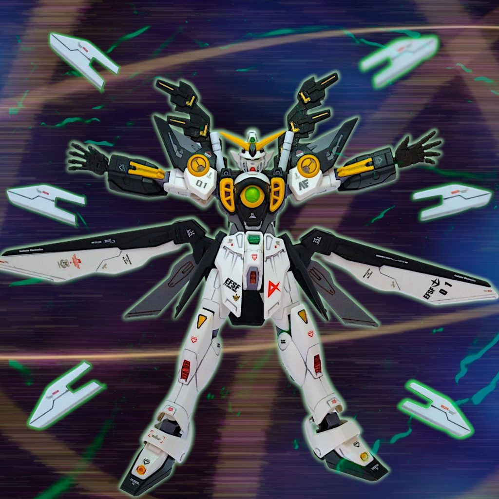 ストライカーパック付属のEパックをファンネルに見立てるのはライジングフリーダムの時に使ったネタですが、今回は左右に配置しました「Wガンダムらしさ」と「アムロらしさ」が出せたならいいなと思います