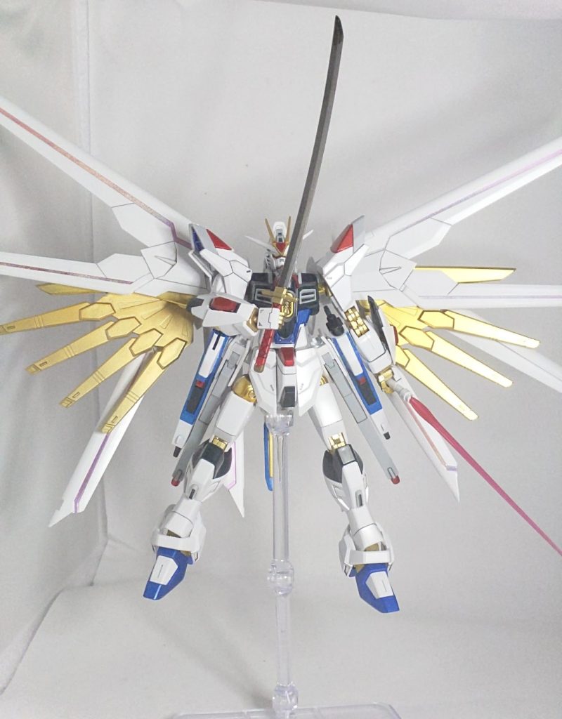 【部分メタリック】HGマイティストライクフリーダムガンダム–3枚目/制作者：ライカ