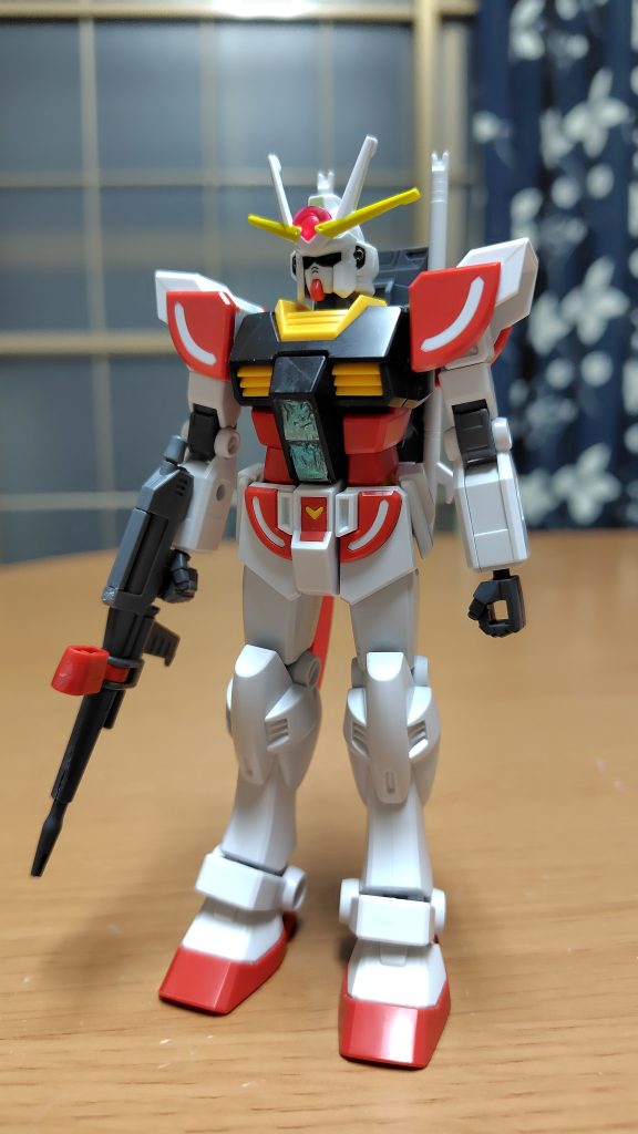 1対のアンテナを黄色に、ツインアイを緑に塗装。