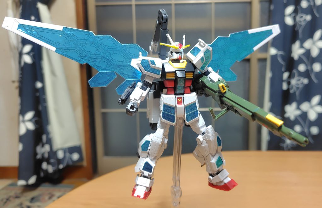 前回のジム・サンライズと同様にサブアームにアグニを連結して太陽光エネルギーを丸々高出力ビーム砲に回る機体に。前回投稿はコチラ↴https://gumpla.jp/eg/2372289