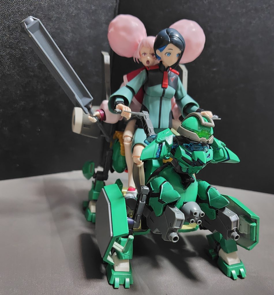 チュチュ「オラァ、邪魔だぁ！！」ニカ「チュチュ、顔はやめとけ。やるならボディにしとけよ？」