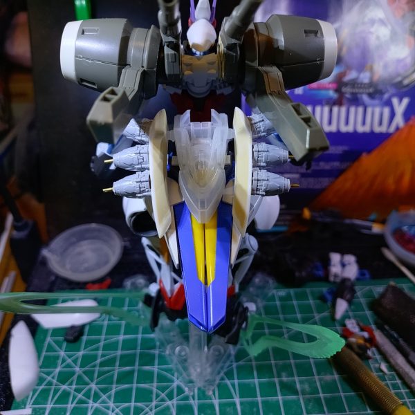 どー考えてもジークアクスコンに間に合わないジークアクスのようなナニカwww一時期あったマチュ＝ハマーン説からジークアクスに祝式の残骸をミキシングして製作中(・ω・｀)（6枚目）