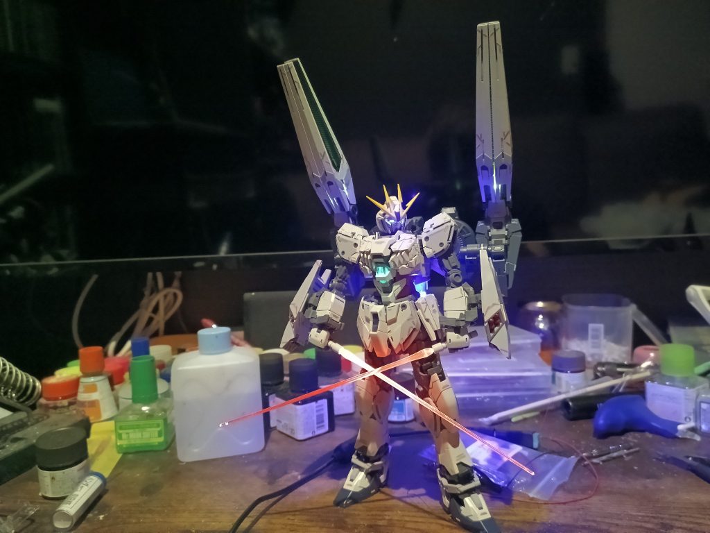 MG ナラティブガンダム B装備 Ver.Ka LED組込み–2枚目/制作者：福田　義康
