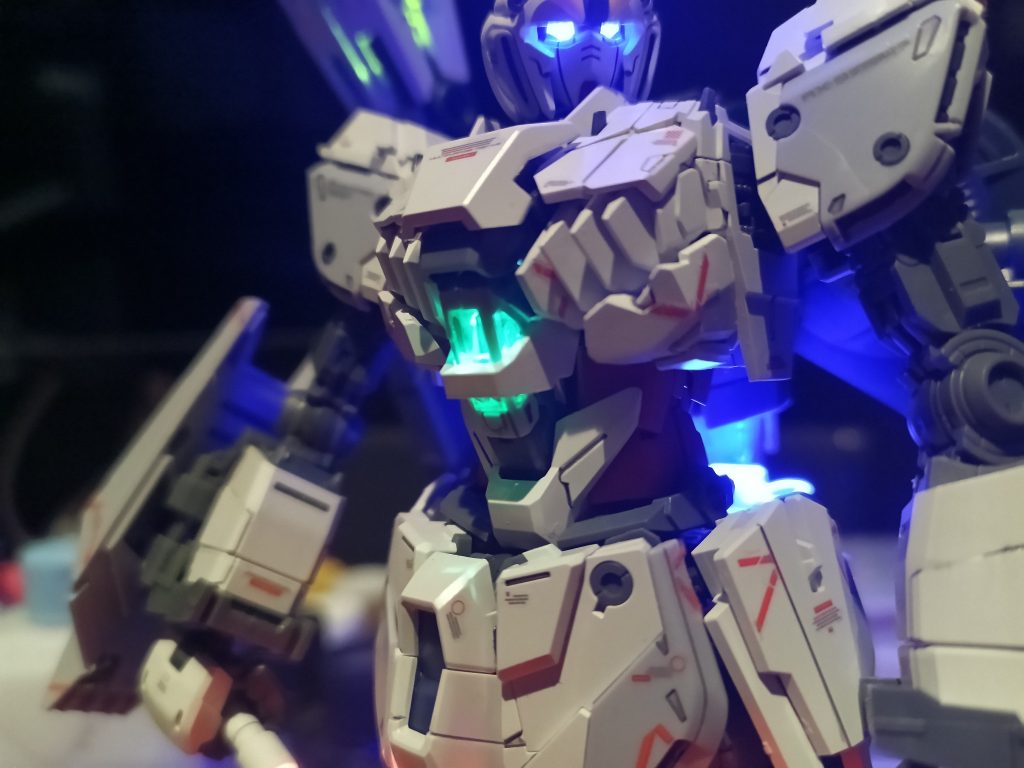 MG ナラティブガンダム B装備 Ver.Ka LED組込み–9枚目/制作者：福田　義康