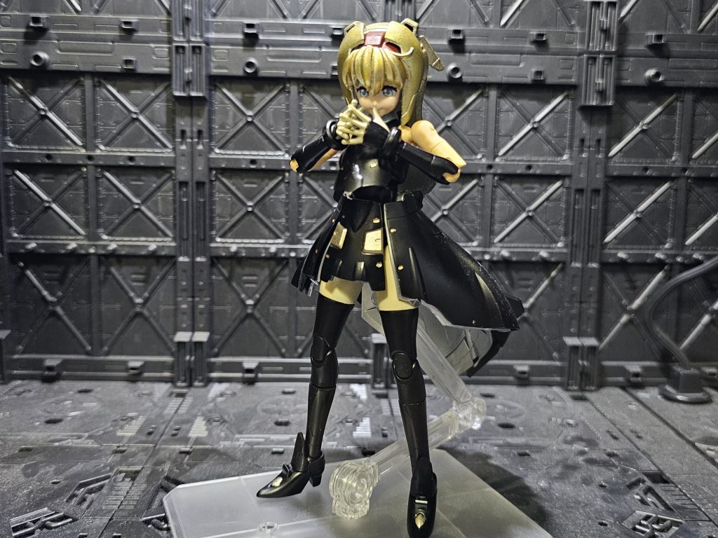 一番時間かかったのは肌色で白、ピンク、黄色、赤を適量混ぜて健康肌ぽく仕上げました。こだわりは太も(蹴