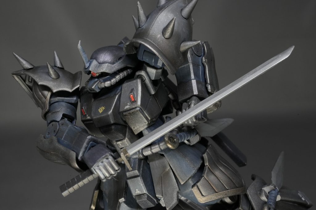 タイトルの「冥人(くろうど)」とは大好きなゲーム『Ghost of Tsushima』の主人公。蒙古襲来の時代、故郷の対馬を守るために侍としての生き方を捨てた主人公は冥人と呼ばれ恐れられていく。その非道極まりない忍者の先駆けのような戦闘スタイルに特化した「冥人の鎧」が本作のモチーフ。