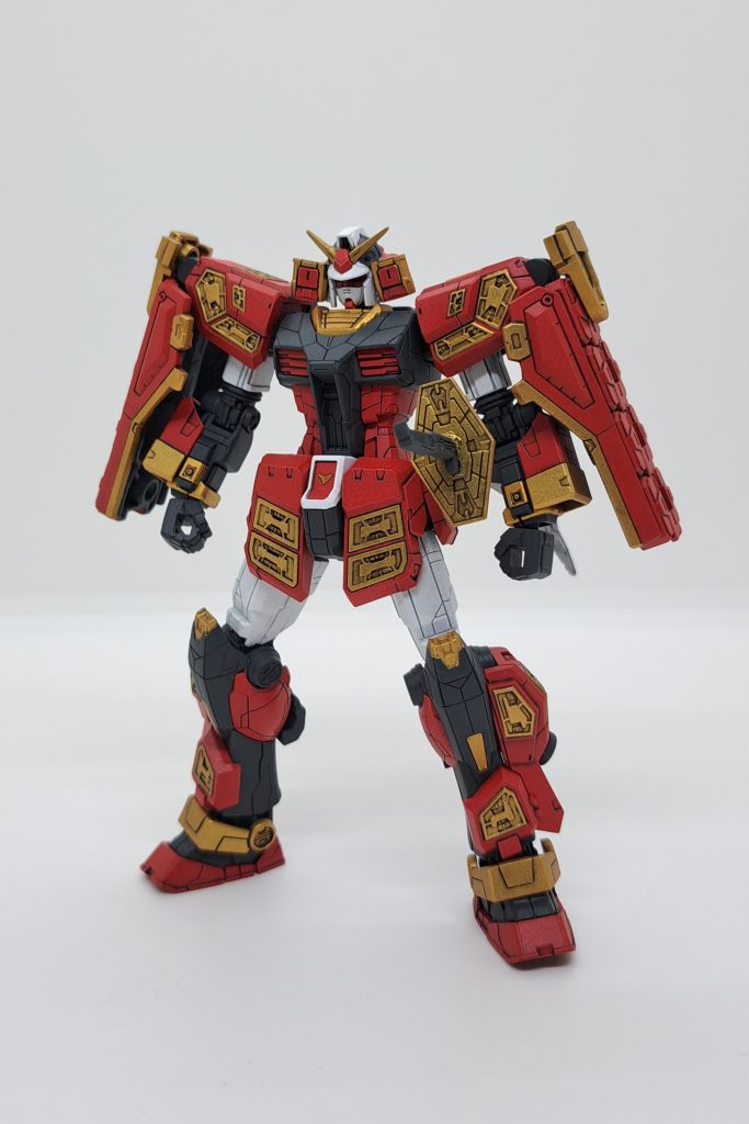 万博ガンダムは元々武者頑駄無に似てると言われてたので足りない兜と肩鎧と小手をミキシングしました