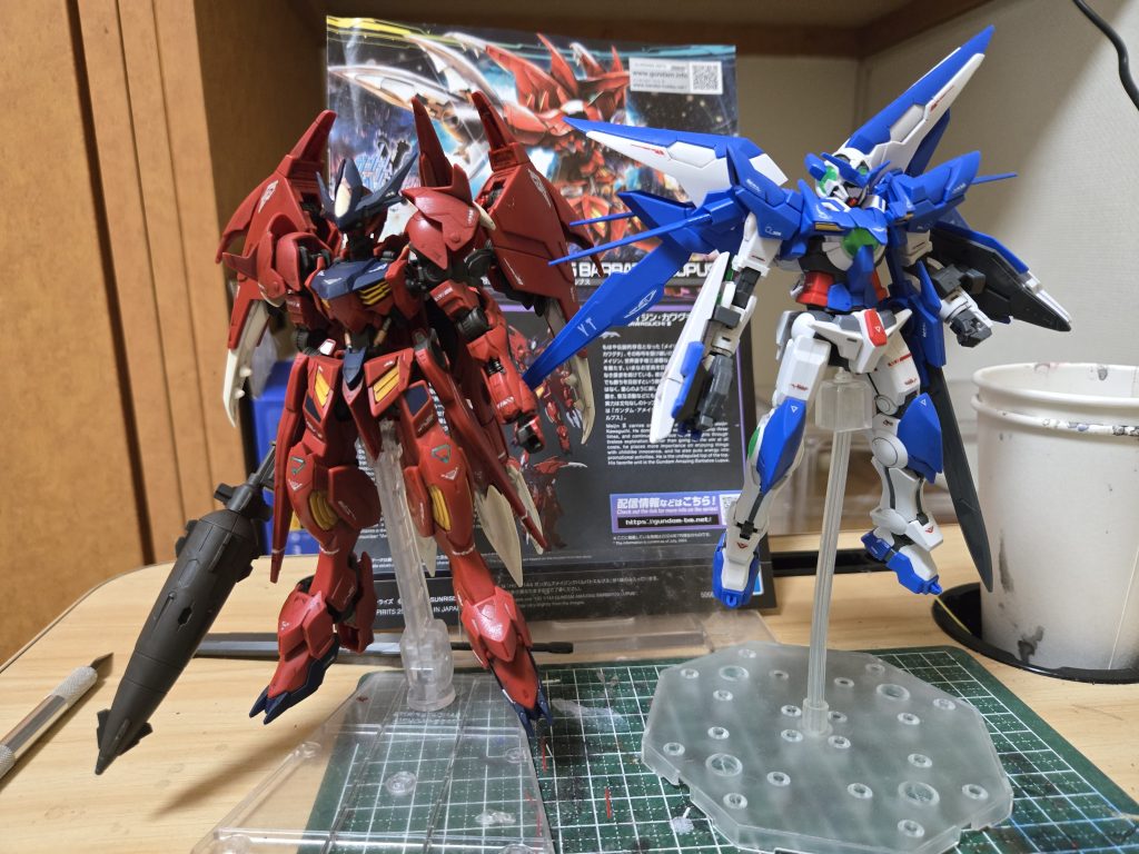 以前に名人エクシア組んでた繋がりでバルバトスに挑戦しました。赤に黄色の差し色が別作ですがファイヤーバルキリーみたいだなぁと