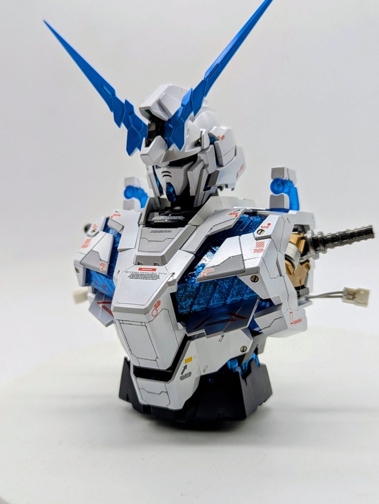 PGユニコーンガンダムペルフェクティビリティ改修全塗装完成品–2枚目/制作者：kenshira0123