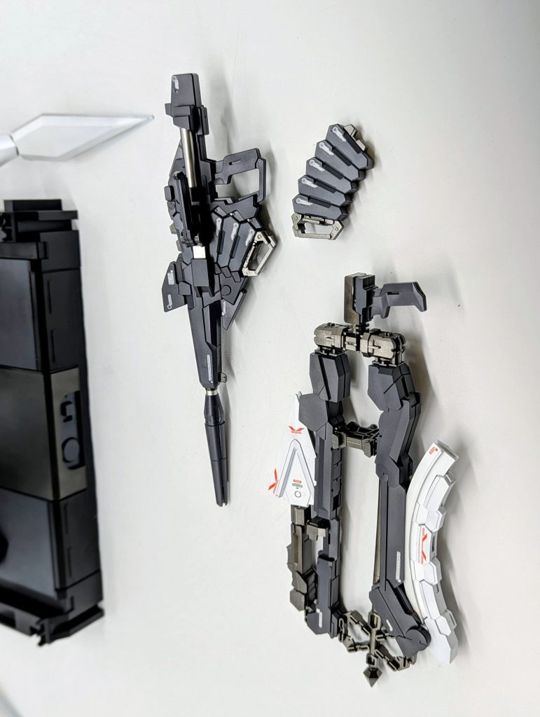 PGユニコーンガンダムペルフェクティビリティ改修全塗装完成品–8枚目/制作者：kenshira0123