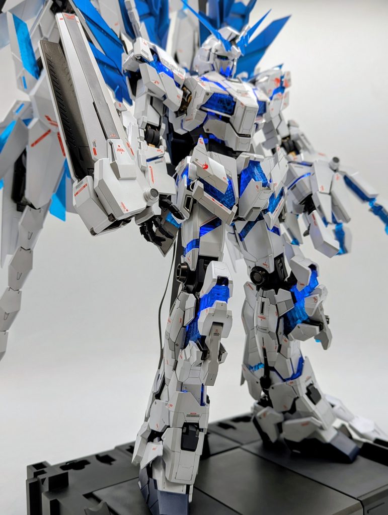 PGユニコーンガンダムペルフェクティビリティ改修全塗装完成品–5枚目/制作者：kenshira0123