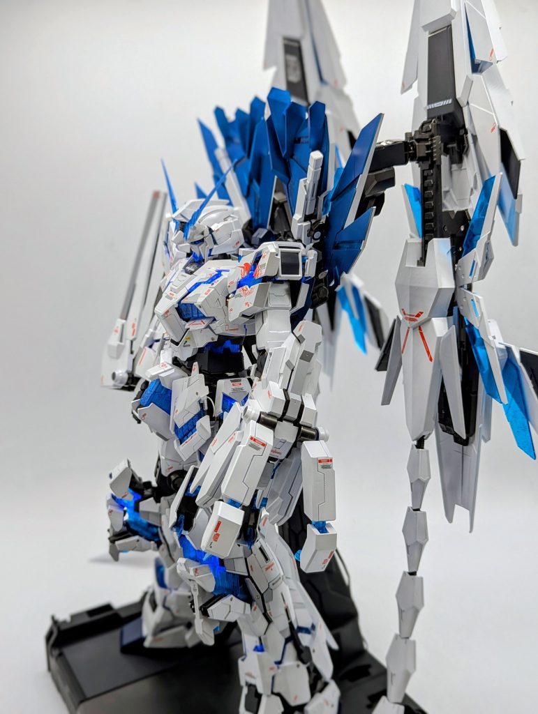PGユニコーンガンダムペルフェクティビリティ改修全塗装完成品–9枚目/制作者：kenshira0123