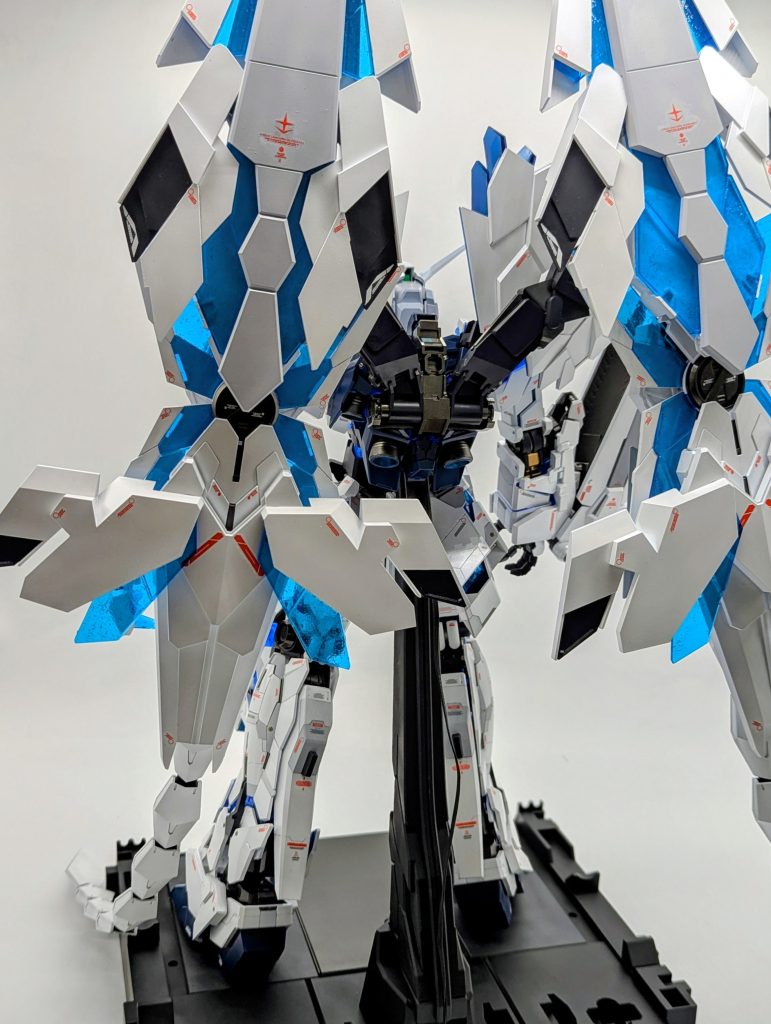 PGユニコーンガンダムペルフェクティビリティ改修全塗装完成品–6枚目/制作者：kenshira0123