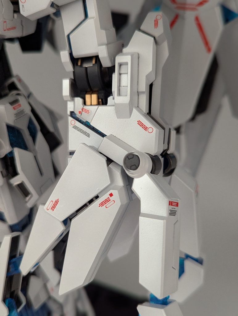 PGユニコーンガンダムペルフェクティビリティ改修全塗装完成品–9枚目/制作者：kenshira0123