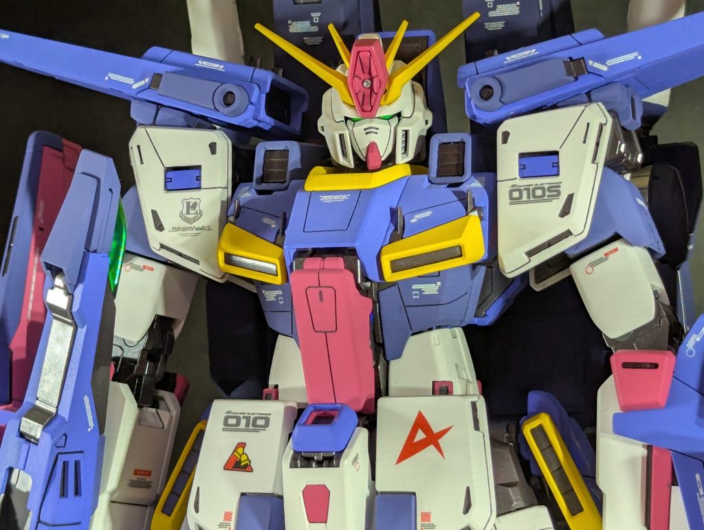 ロンド・ベルとアムロマークも肩かフロントスカートか悩んでここに👈