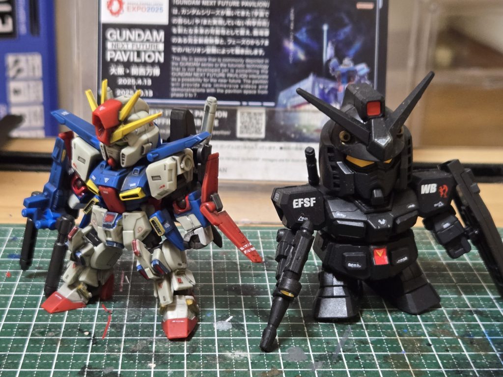 SDガンダムと並べると進化を感じますね~