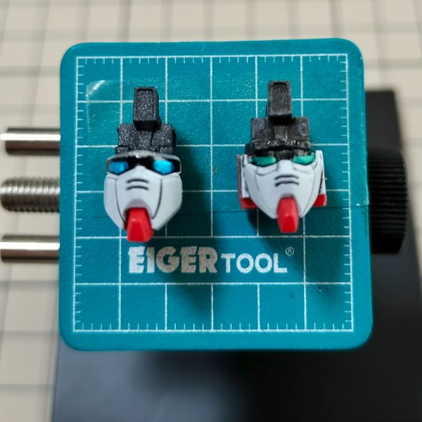 MG2.0、改修後、元になったEGニュー中身の比較、切断ラインなど分かりやすいと思います。②につづく （2枚目）