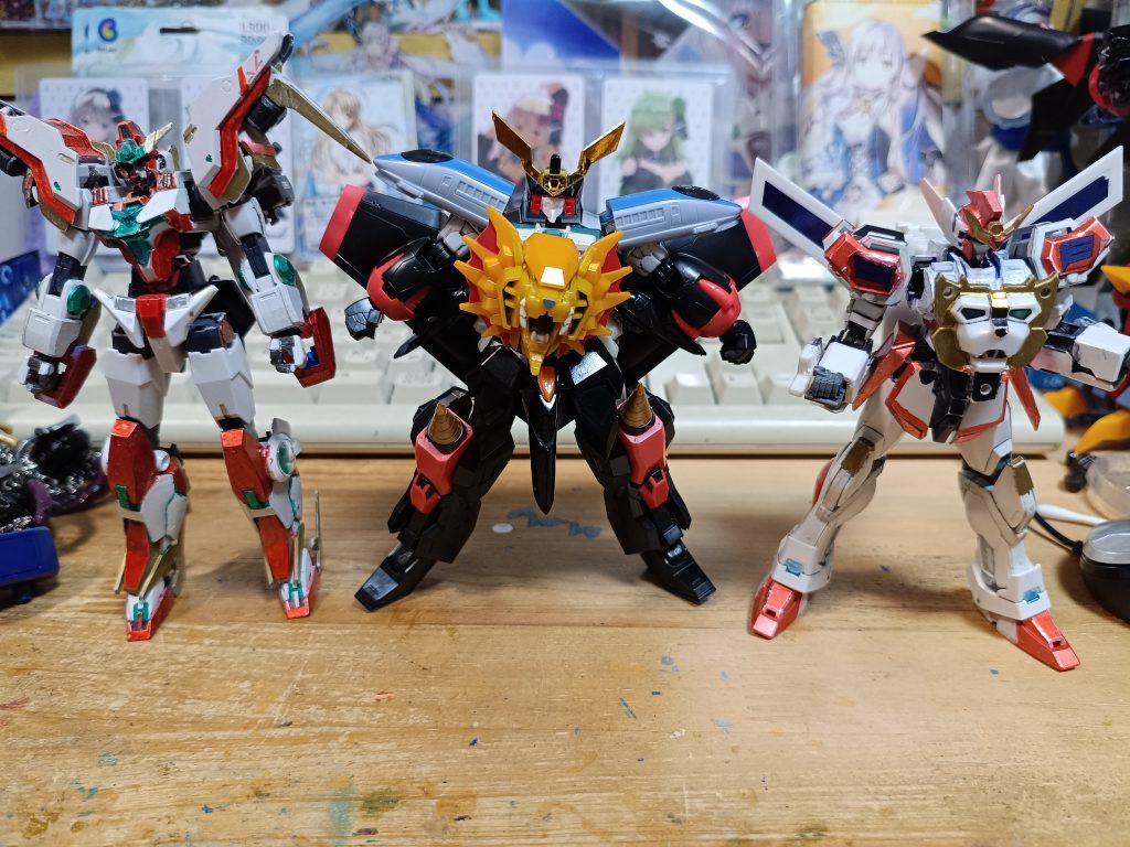 3人の勇者ロボを並べてみたまあ一人勇者ロボか・・・(；・∀・)