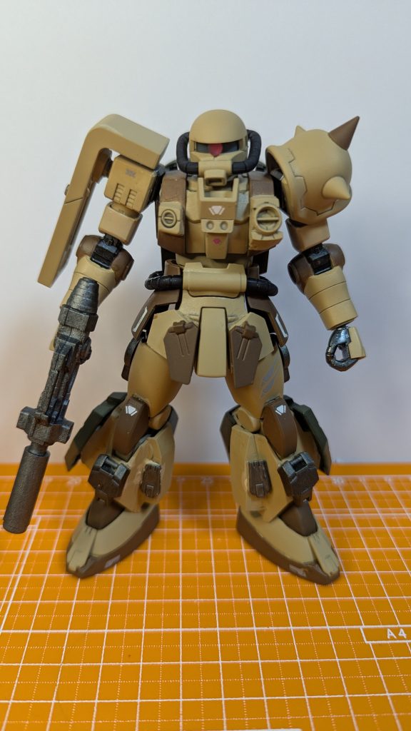 市街地戦仕様をイメージなので高機動型ザクの姿勢制御のスタビライザーたちは各部装飾に。胸部や脚部の追加装甲も市街地戦をイメージしました。細部の処理はまだまだ甘いですがのんびり楽しみながら作っていきます。最後までご覧いただいてありがとうございました。 