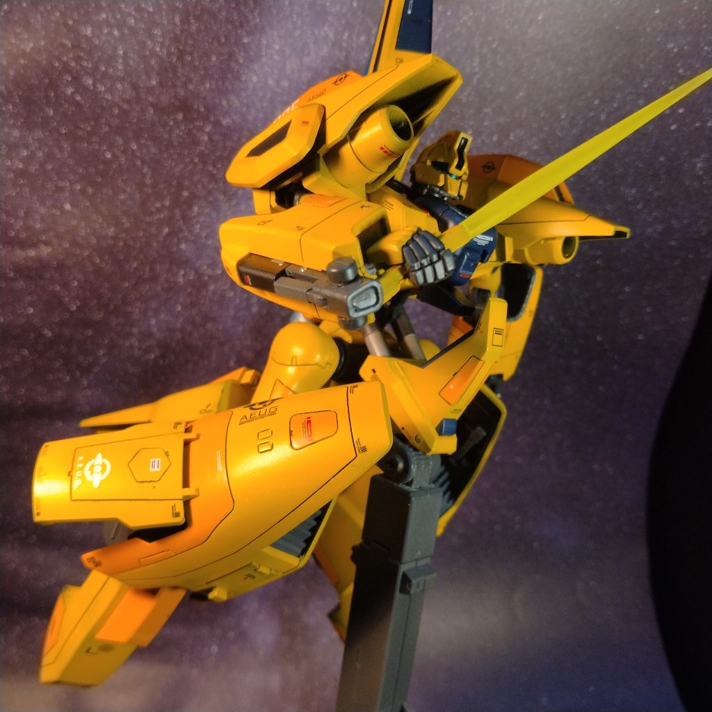 デカールはこのところ続いていたゼータのデカールと手持ちの物を使いました!