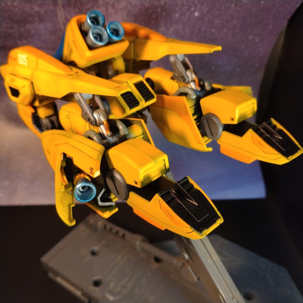 塗装は黒立ち上げなのですが!製作ストーリーにも書いたのですが黒立ち上げの効果は余り無いです!😅所々極端にイメージを変えないように多少カラーリング変えてます!😀