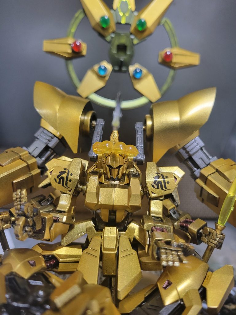 悟りを開くと頭に光の数珠が現れ、背中の宝輪を遠隔操作することが可能になり最大の必殺技『天舞宝輪』を使用可能になる。