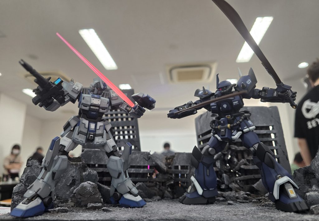 まあ、上記内容が無くとも、この2体が対峙するとグッときちゃいます。