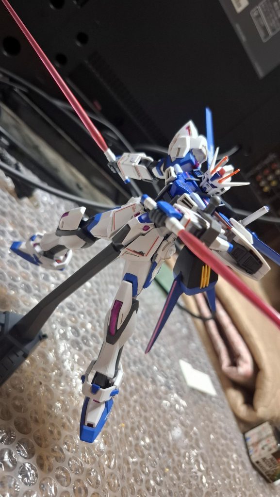 エールストライクガンダムリビルド–4枚目/制作者：-澪-