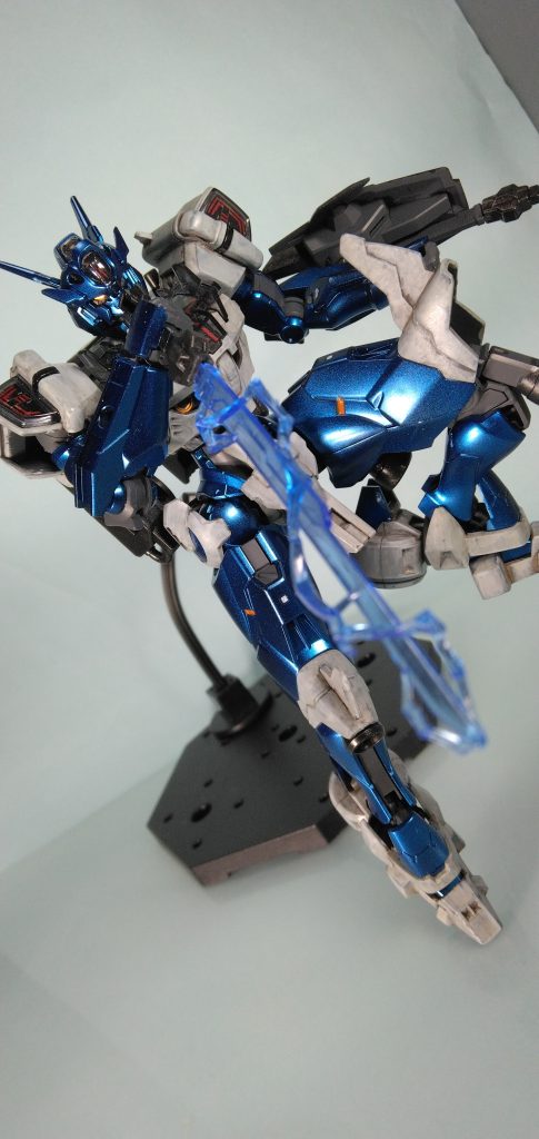 アノクタの青はメタリックのイメージあるでしょ？