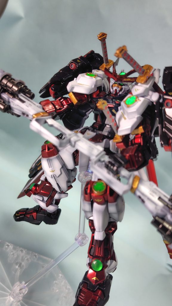 本当は蛍光レッドに白乗せて角とか光らせたかったんだけど、下から蛍光レッドが貫通して来て大失敗だったわ…黒挟んでも黒も貫通してくるとか何やねん…😭