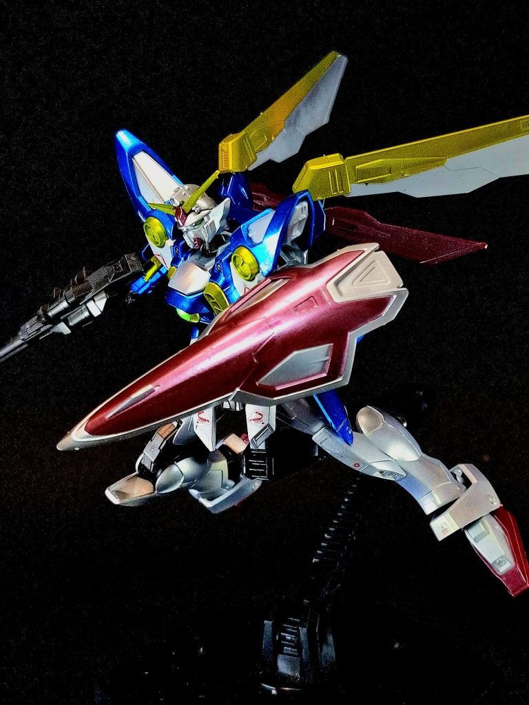 武装・必殺攻撃バルカン砲側頭額部に左右一対2門内蔵されている機関砲。威力は低く牽制用でカメラや関節など構造上弱く脆い部分に当たらないとダメージにならない。