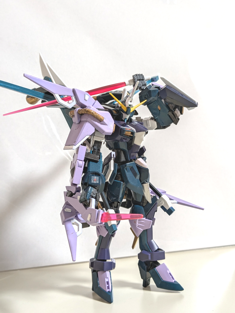 シンプルな二刀流での戦闘も武器のレンジが異なるので相手しにくい