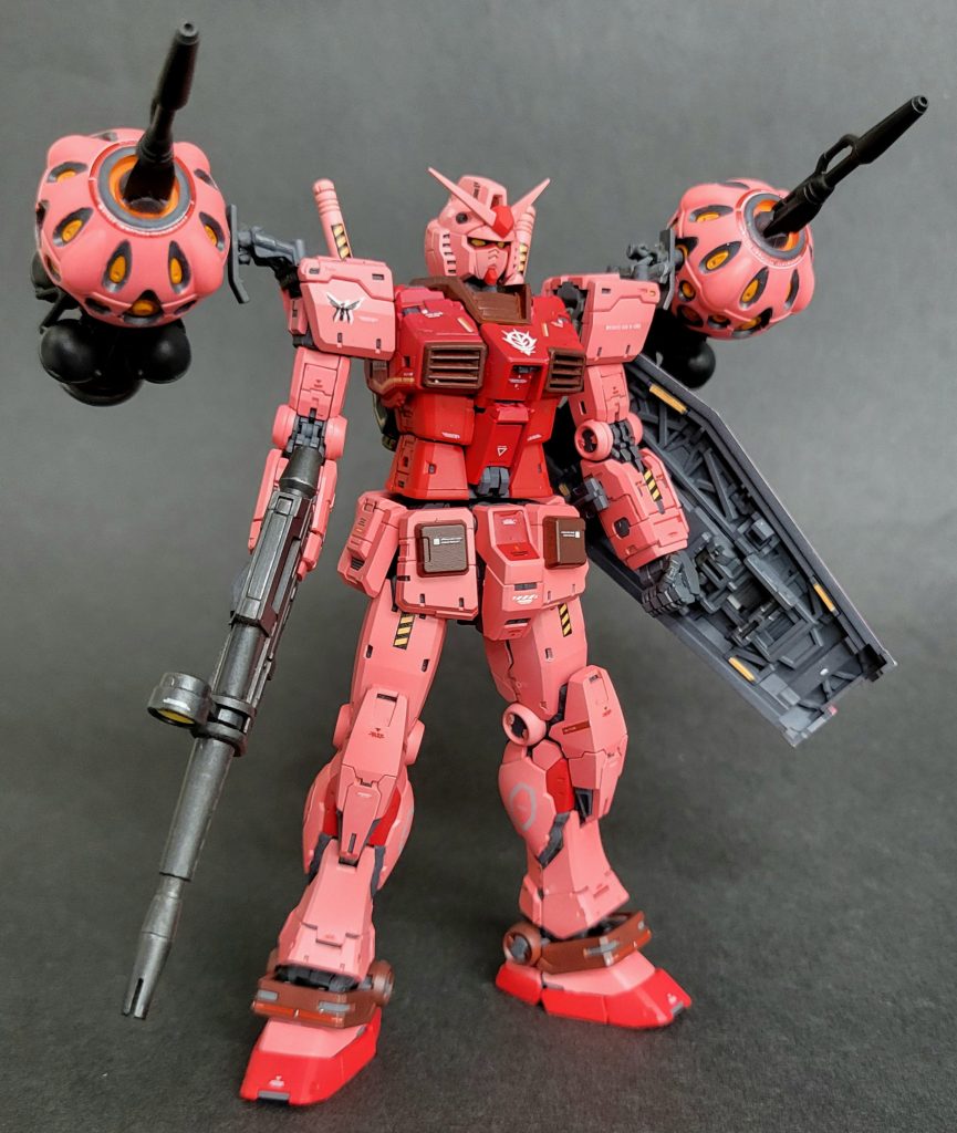 ビットはHGのものを流用。接続部はHGUCゼータガンダムのライティングギアを加工。