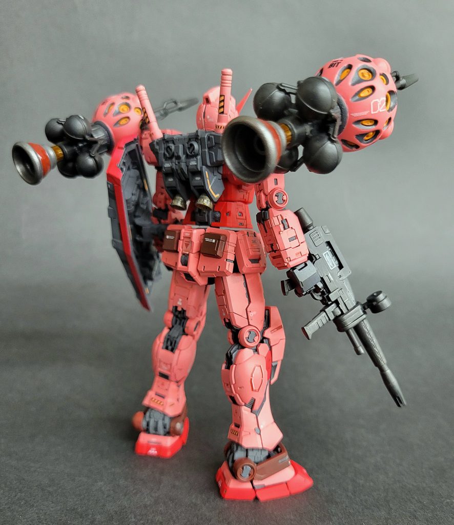 塗装ピンク…クレオスガンダムカラー ジークアクス 赤いガンダムピンク赤…クレオス ガンダムカラー ジークアクス 赤いガンダムレッドブラウン…タミヤ ハルレッドビームライフル、ビット砲身・タンク…クレオス ネイビーブルー