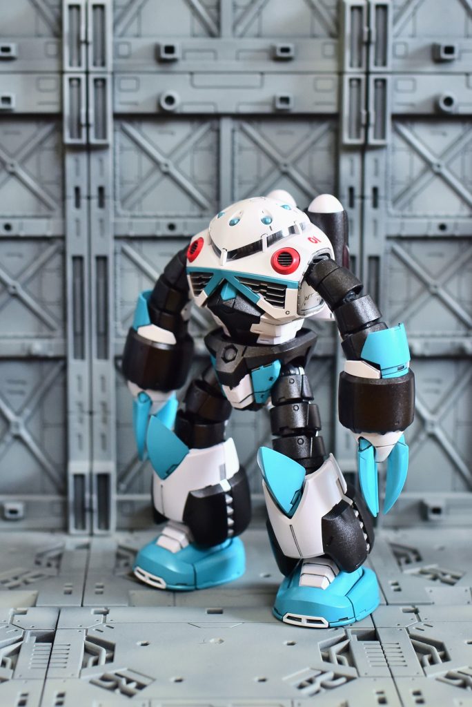 『アイドル戦士』ではガンダムとザクIIが初音ミクカラーで登場しますが、ズゴックも初音ミクカラーあっても良いかなと。当初ガイアカラーのフレームミュージック・ガールカラーで塗ればいいやと安易に考えていたんですが、無念にも手に入れること叶わず。ですが割とそれっぽく塗れたのではないかなと。 