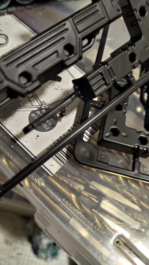 砲身のディテールアップに使ったランナー凄く都合の良い形でしたのでディテールアップに使ってみました。